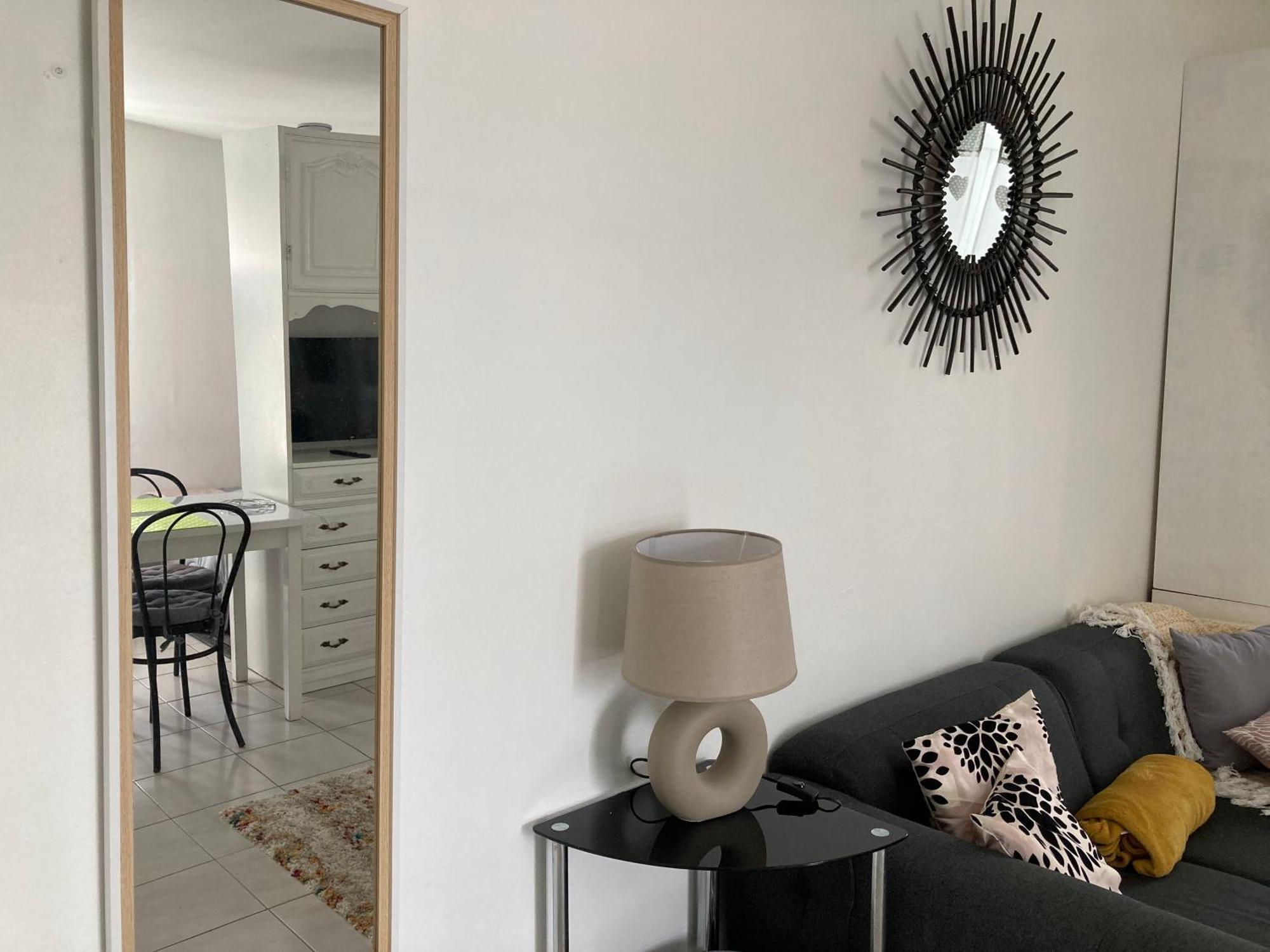 Apartment Evasion Campagnarde Avec Jardin Et Parking, Proche De Eurexpo Et Groupamastadium