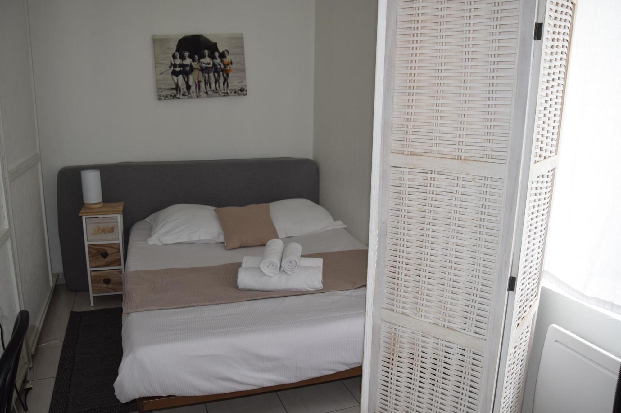 Apartment Evasion Campagnarde Avec Jardin Et Parking, Proche De Eurexpo Et Groupamastadium